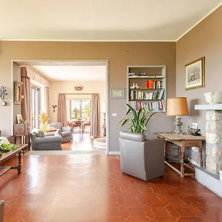 Luxury Olivia With Piscina And Sea View Camaiore