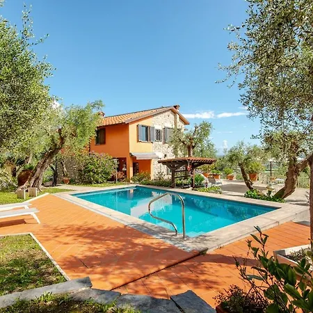 Luxury Olivia With Piscina And Sea View Villa Camaiore